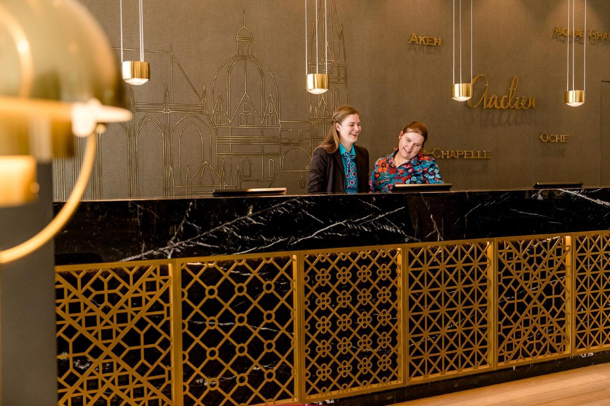 Motel One Ахен Экстерьер фото
